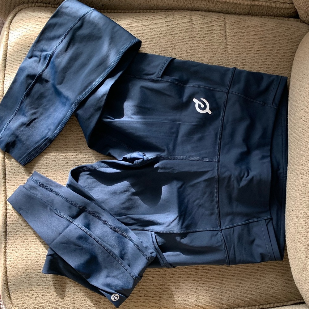 Peloton Lulumon leggings